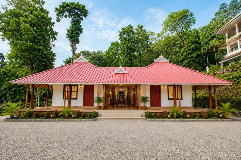 Nalukettu Room with Breakfast - Image 1