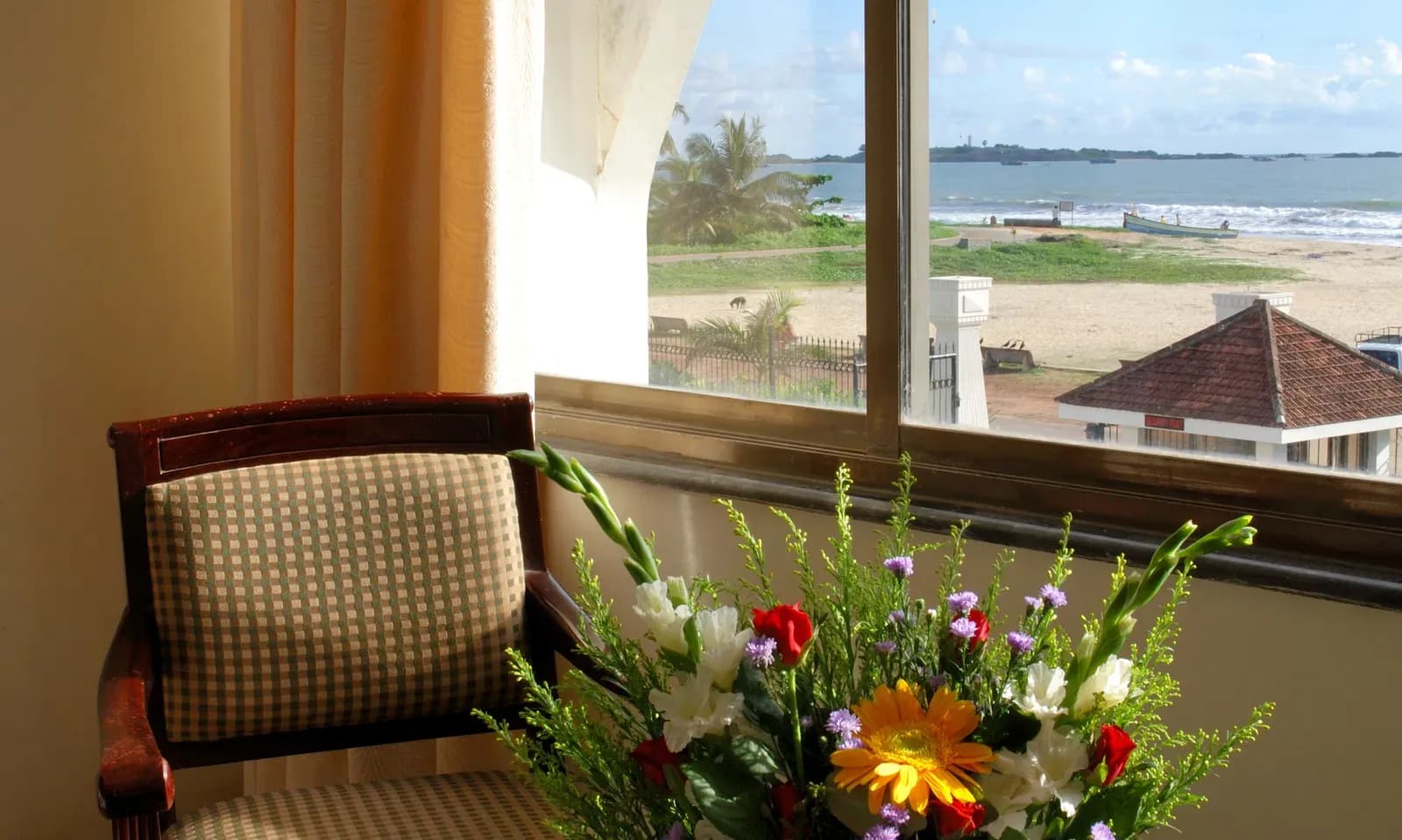 Deluxe Sea View with Breakfast - Image 1