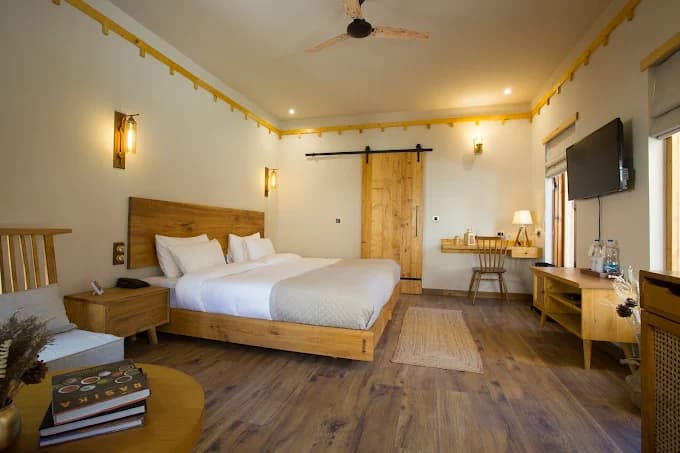 premium suite - Image 1