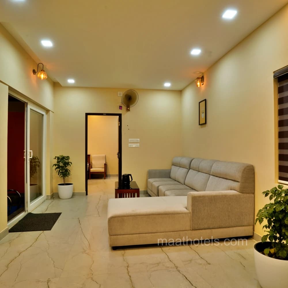 2 Bedroom Pool Villa with Breakfast - Image 1