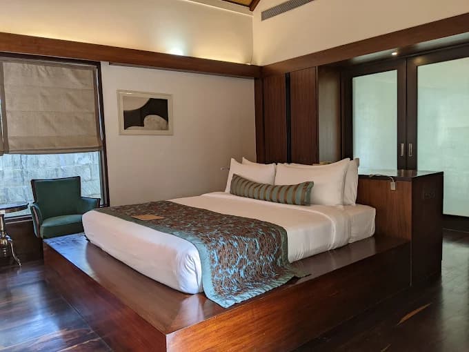 Estate Terrace with Private Pool with Breakfast - Image 1