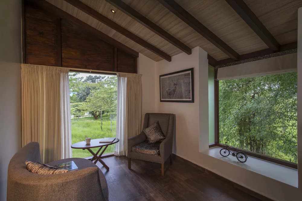 Courtyard Superior Room with Breakfast - Image 1