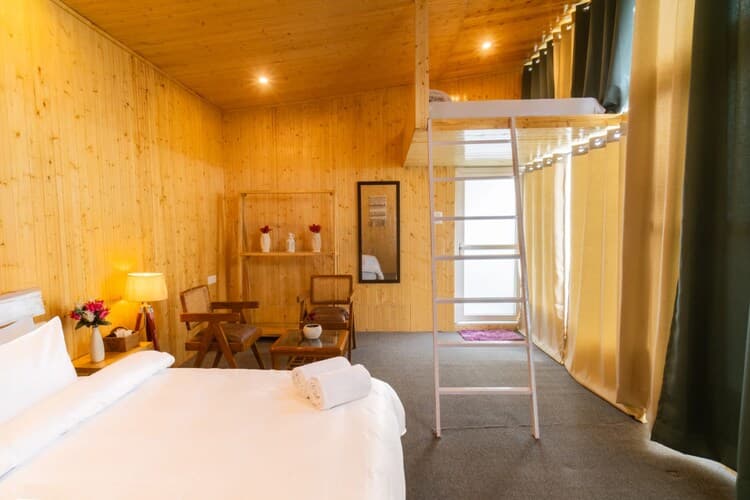 Attic Wooden Cottage with Breakfast - Image 1