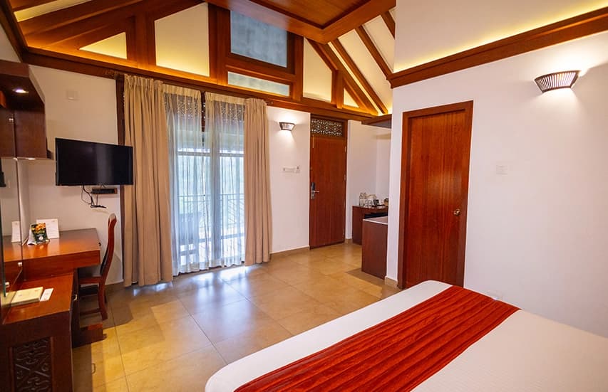The Tule-Premium Cottage - Image 1