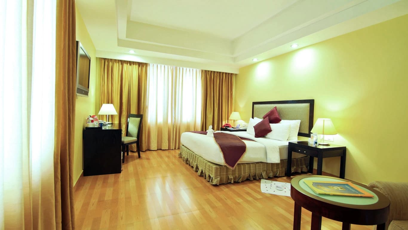 Suite Room with breakfast - Image 1