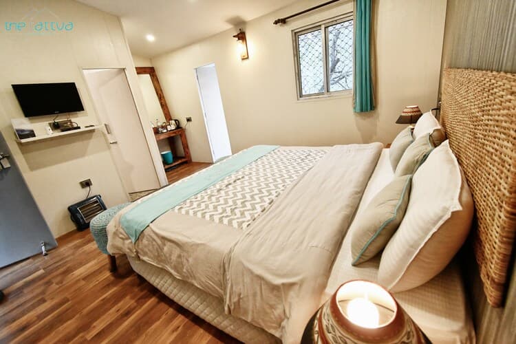Deluxe Room with Breakfast - Image 1