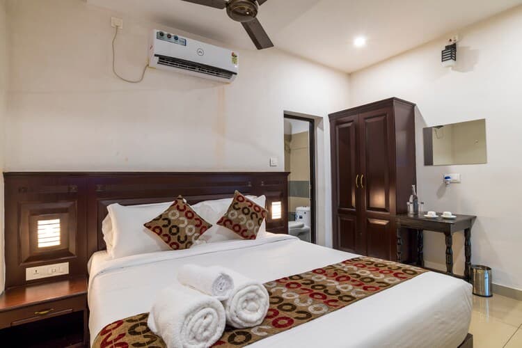 Heritage Room with Breakfast - Image 1