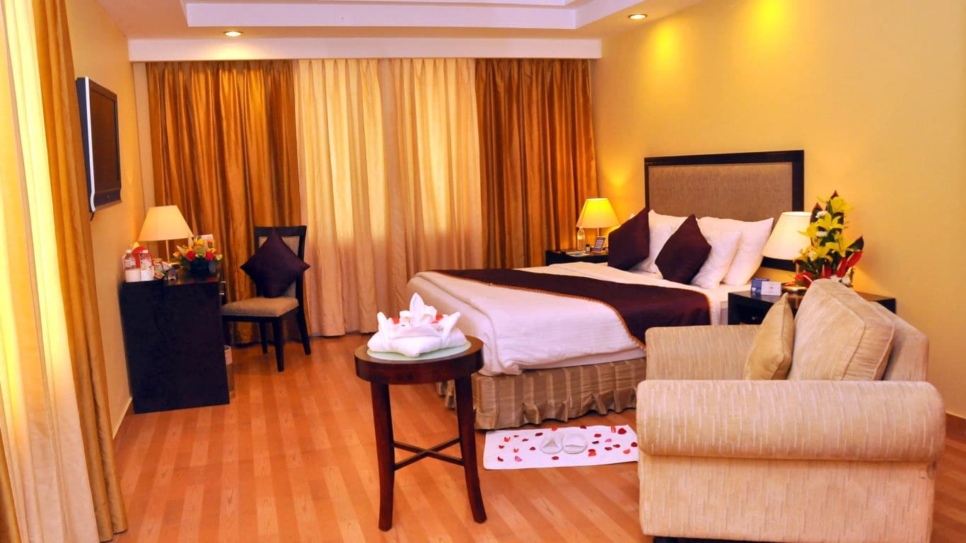 Suite Room with breakfast - Image 1