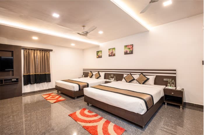 Jumbo Room - Image 1