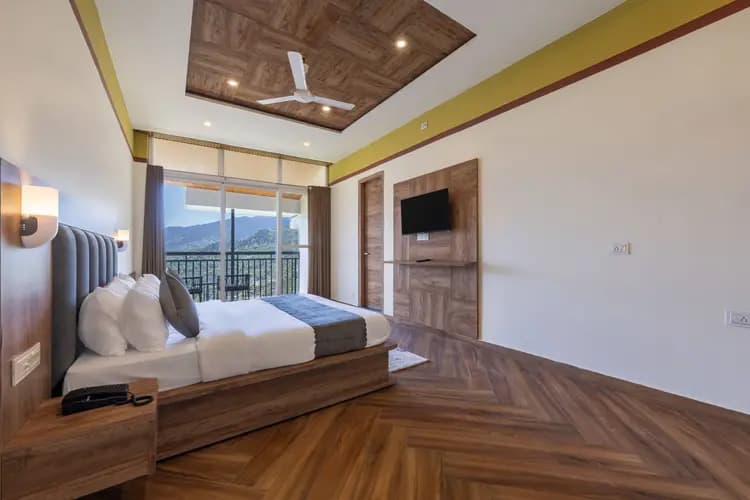 Deluxe Room with Balcony-MAP - Image 1