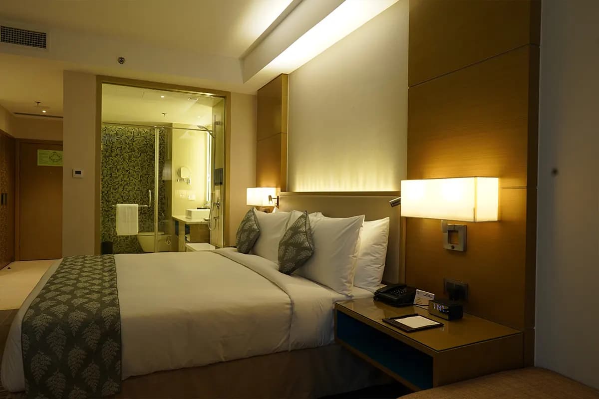 Executive Room with Breakfast - Image 1