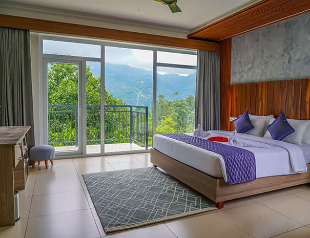 Premium Balcony Room with Breakfast - Image 1