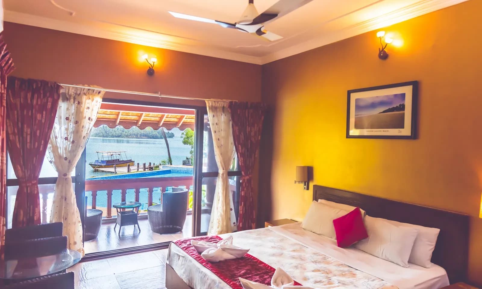 Waterfront Room with Breakfast - Image 1
