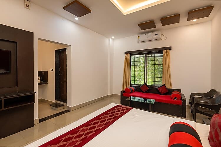 Standard Room with Breakfast - Image 1