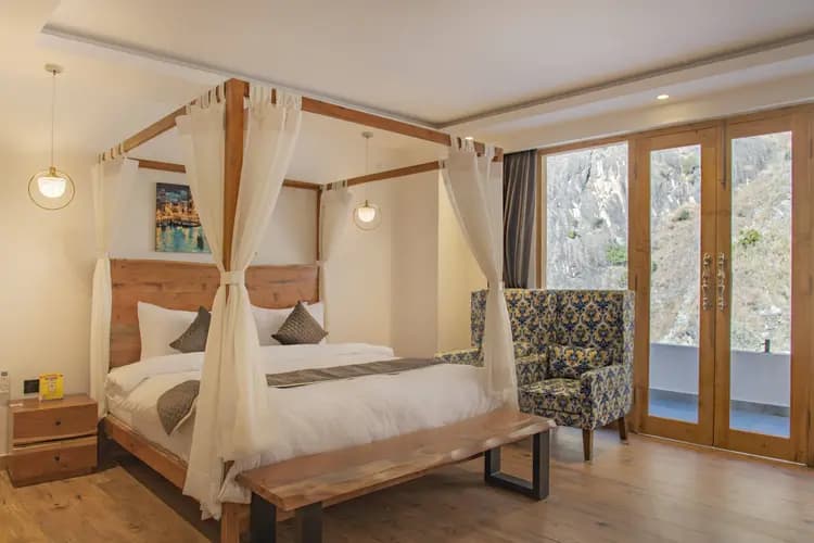 Luxury Room with Balcony (River View)-CP - Image 1