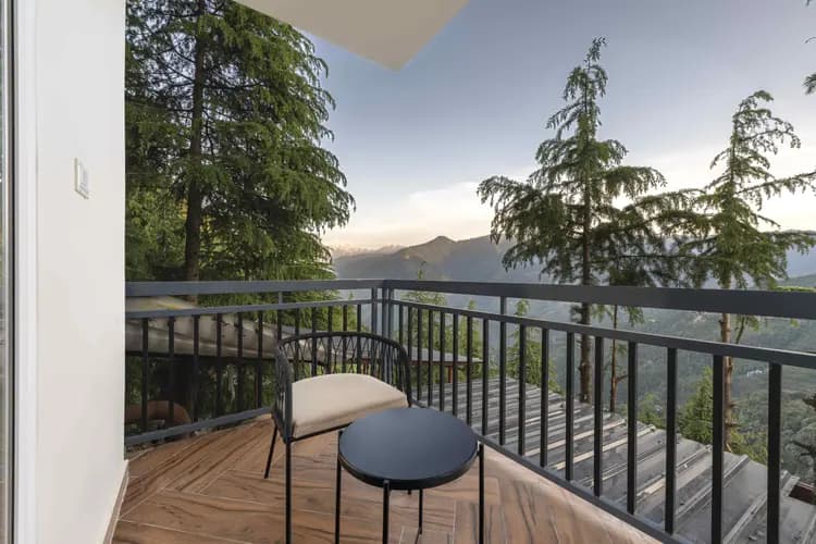 Superior Deluxe Room with Balcony -MAP - Image 1