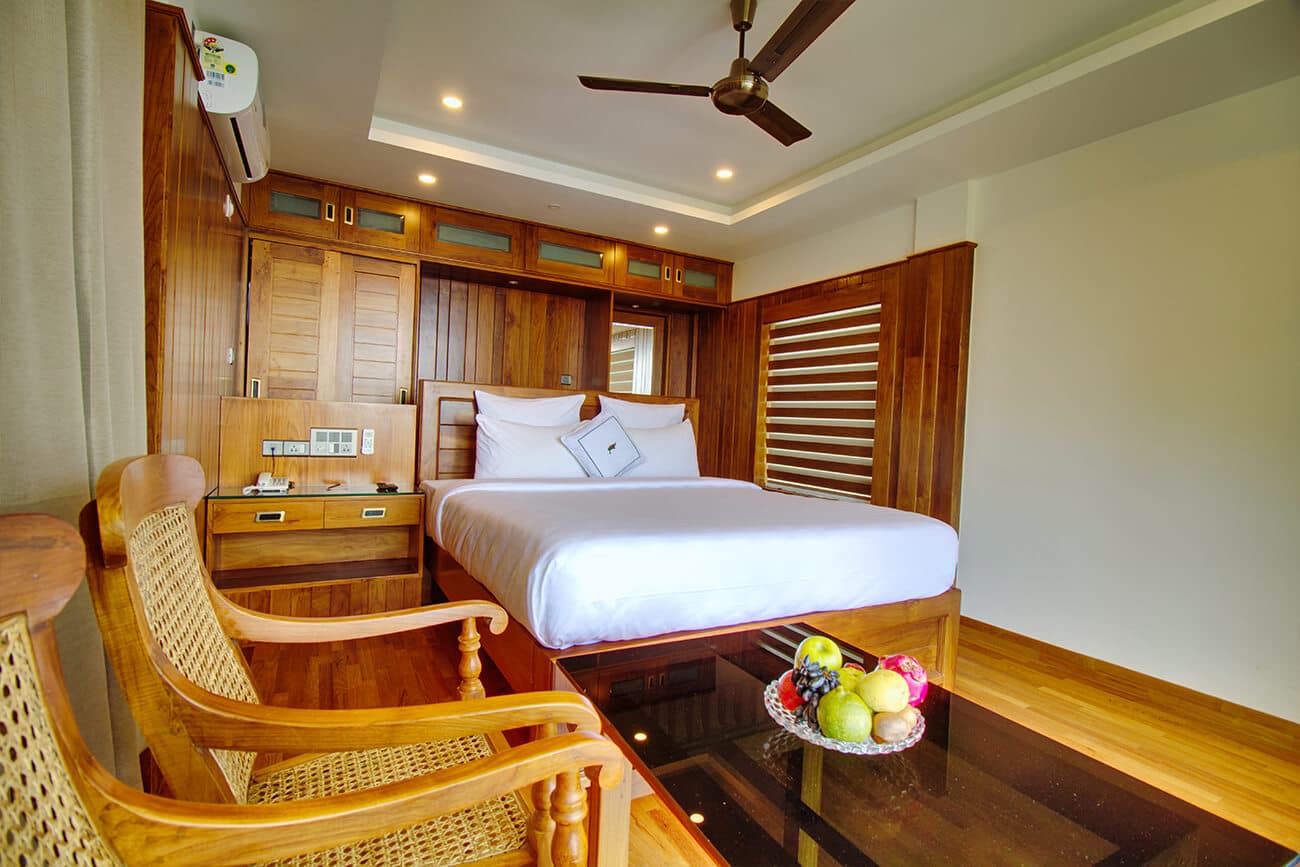 Superior Deluxe Room -CP - Image 1