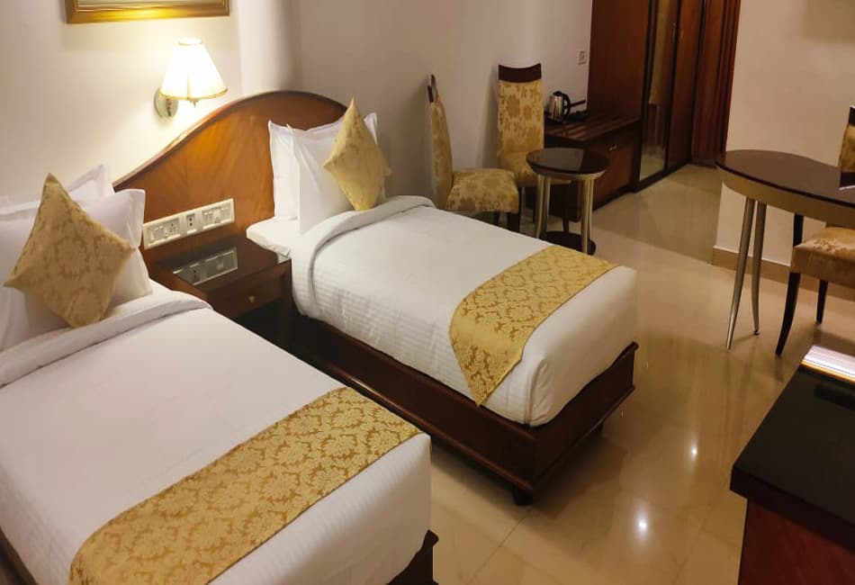 Executive Room with Breakfast - Image 1