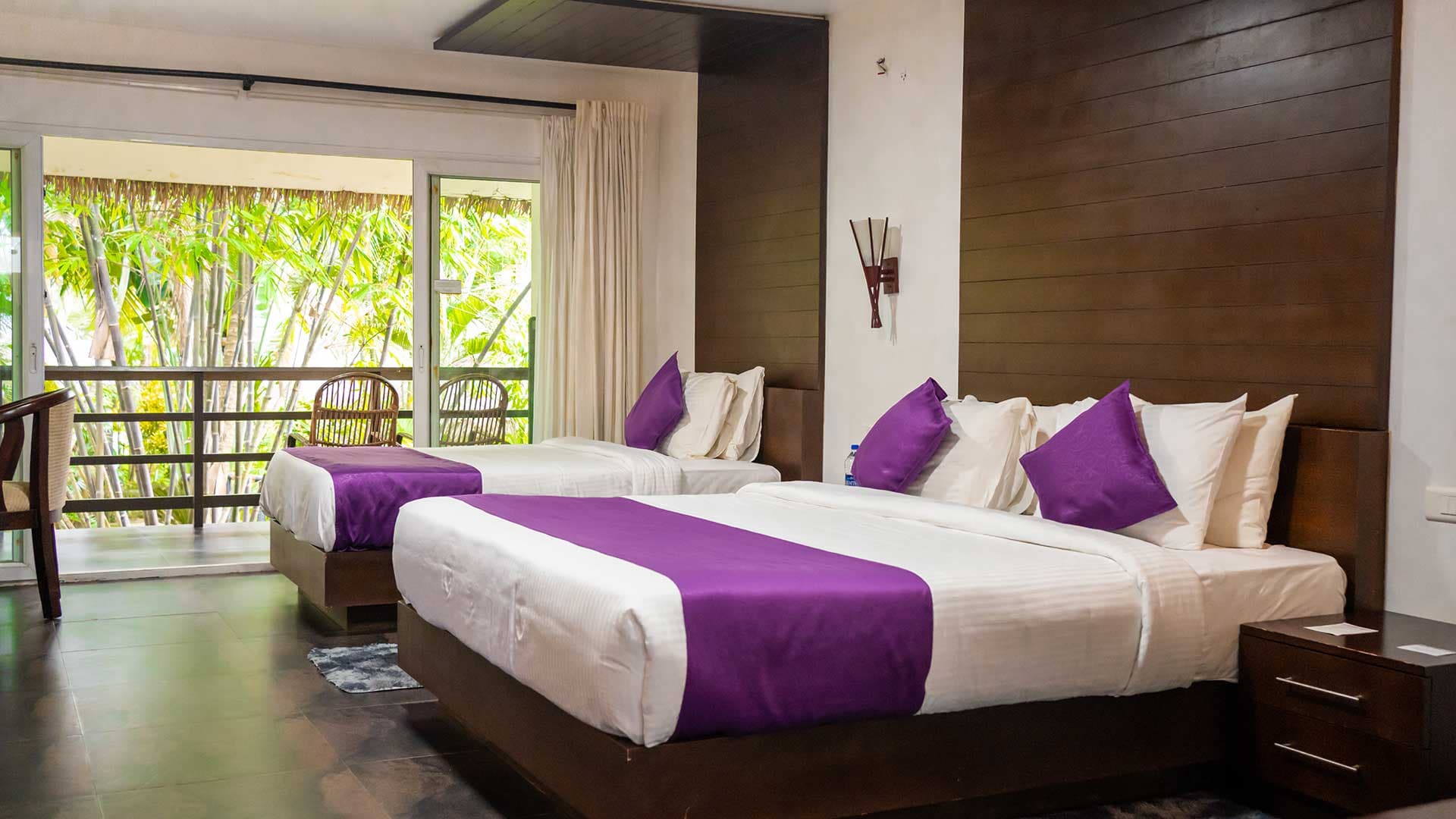 Premier Triple Room with Breakfast - Image 1