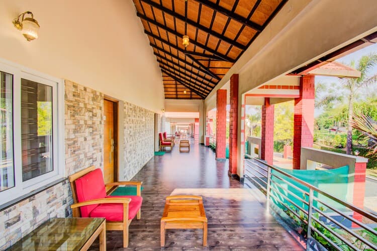 Attic AC Villas with Breakfast - Image 1
