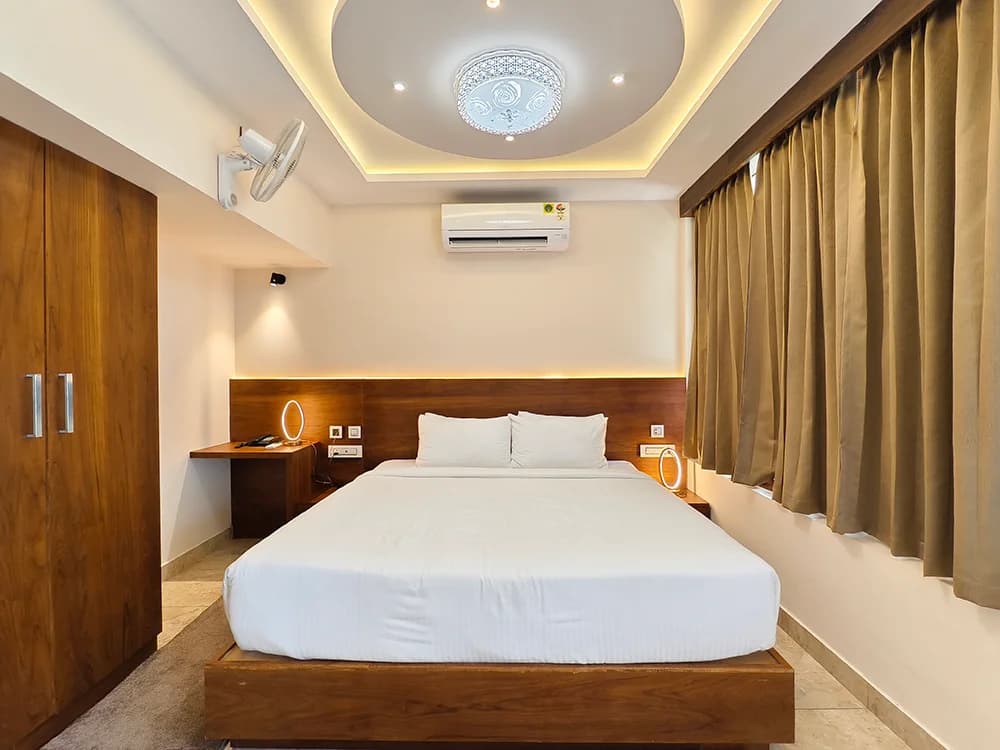 Exotic Cottages Room with Breakfast - Image 1