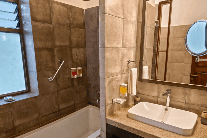 Family Rooms - Image 1