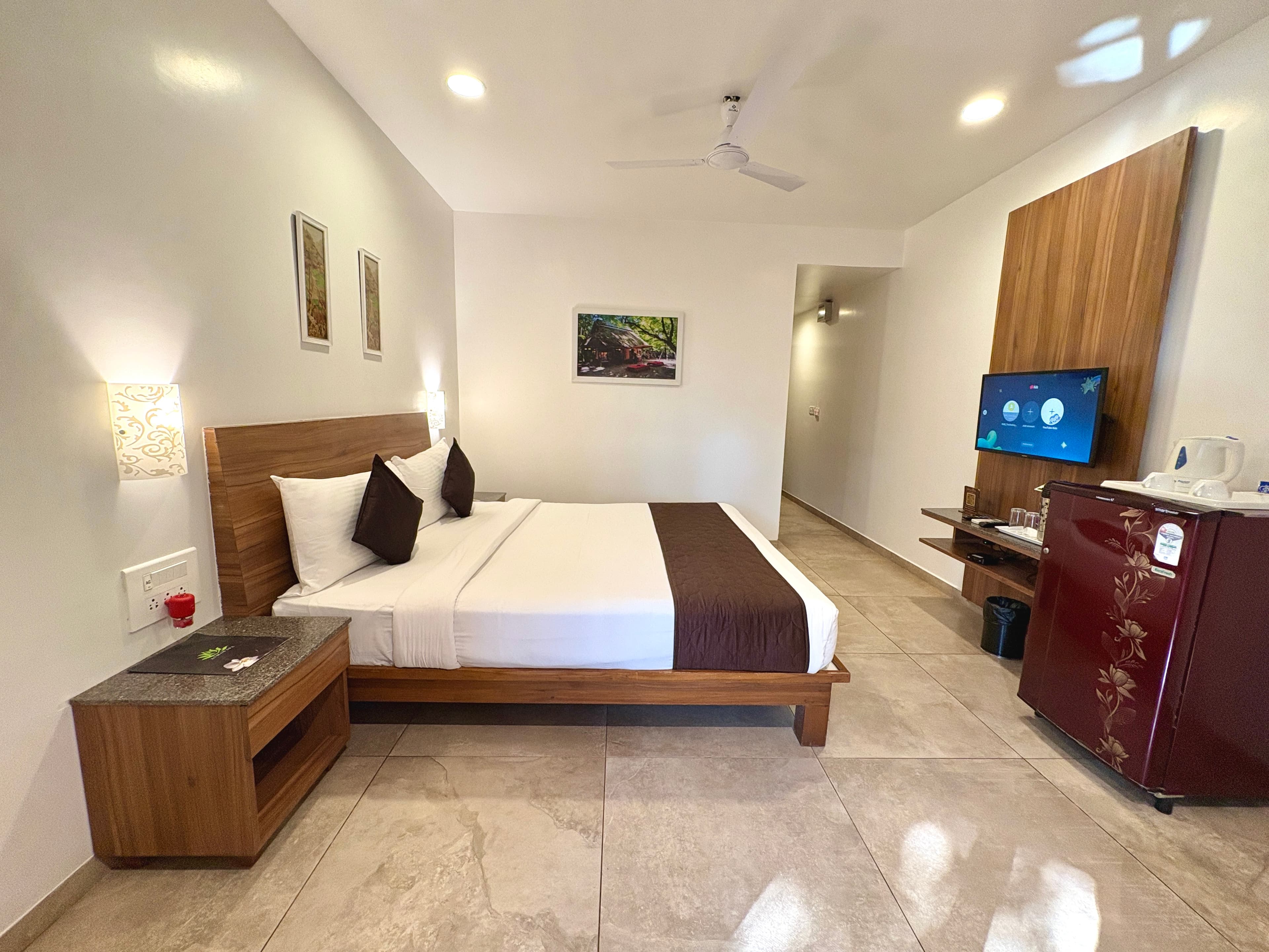 Forest Deluxe Room with Breakfast - Image 1