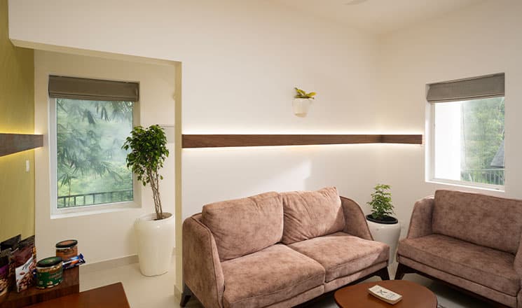 Misty Cabin (Open Shower) Room with Breakfast - Image 1