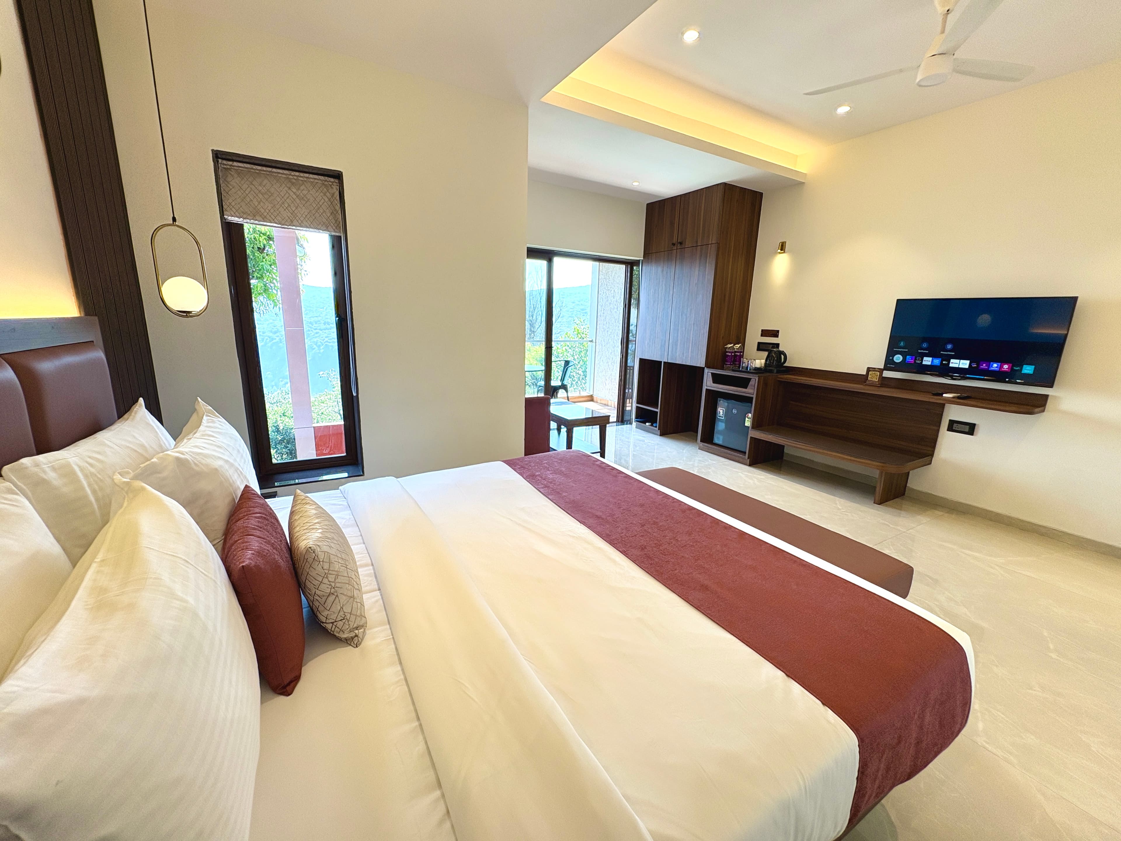 Orchid Executive — 1st Floor Room with Breakfast - Image 1