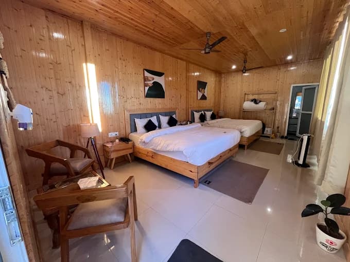 Family Wooden Cottage with Breakfast - Image 1