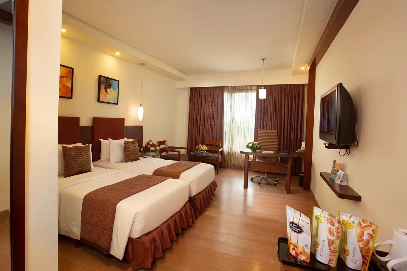 Executive Rooms with Breakfast - Image 1