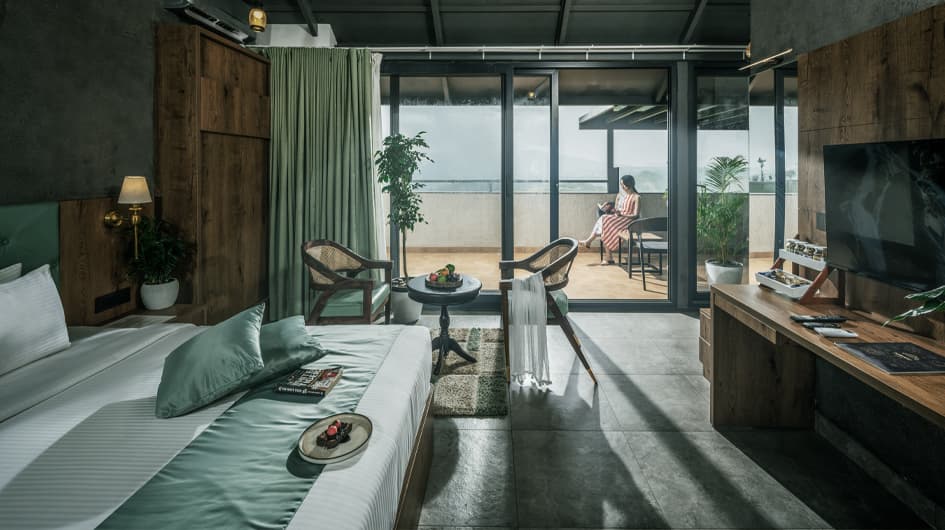 Tea Valley Jacuzzi Suite with breakfast - Image 1