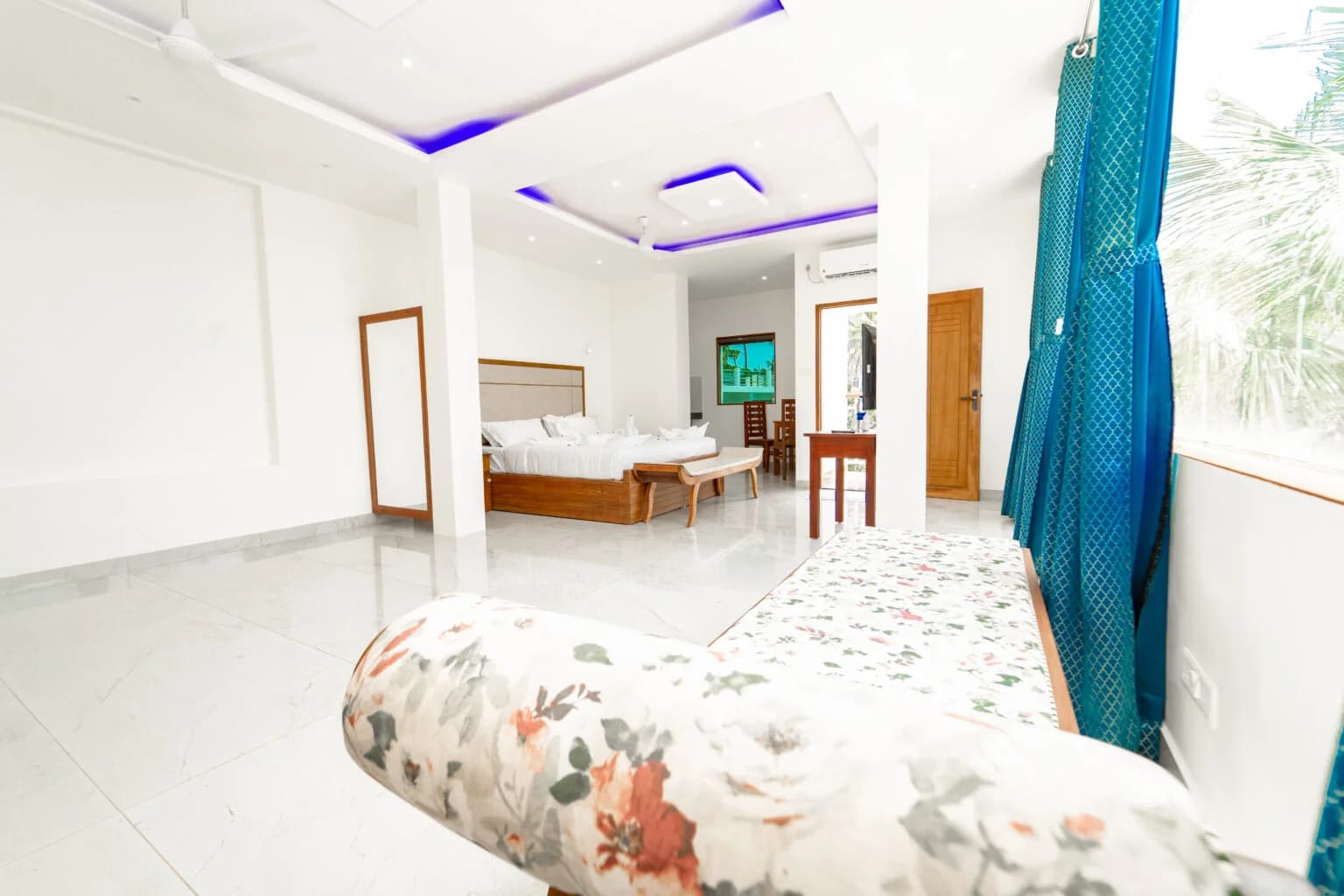 Honeymoon Suite with Seaview -CP - Image 1
