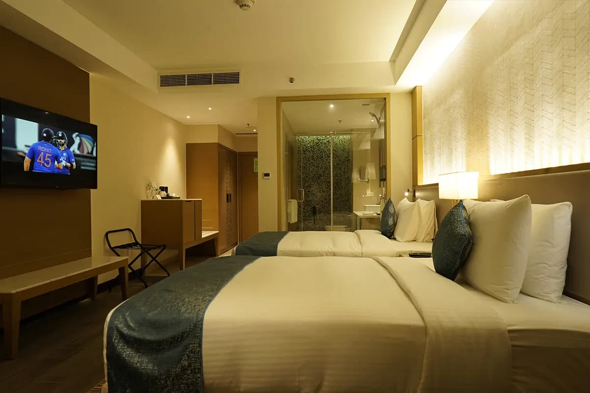 Deluxe Room With Breakfast - Image 1