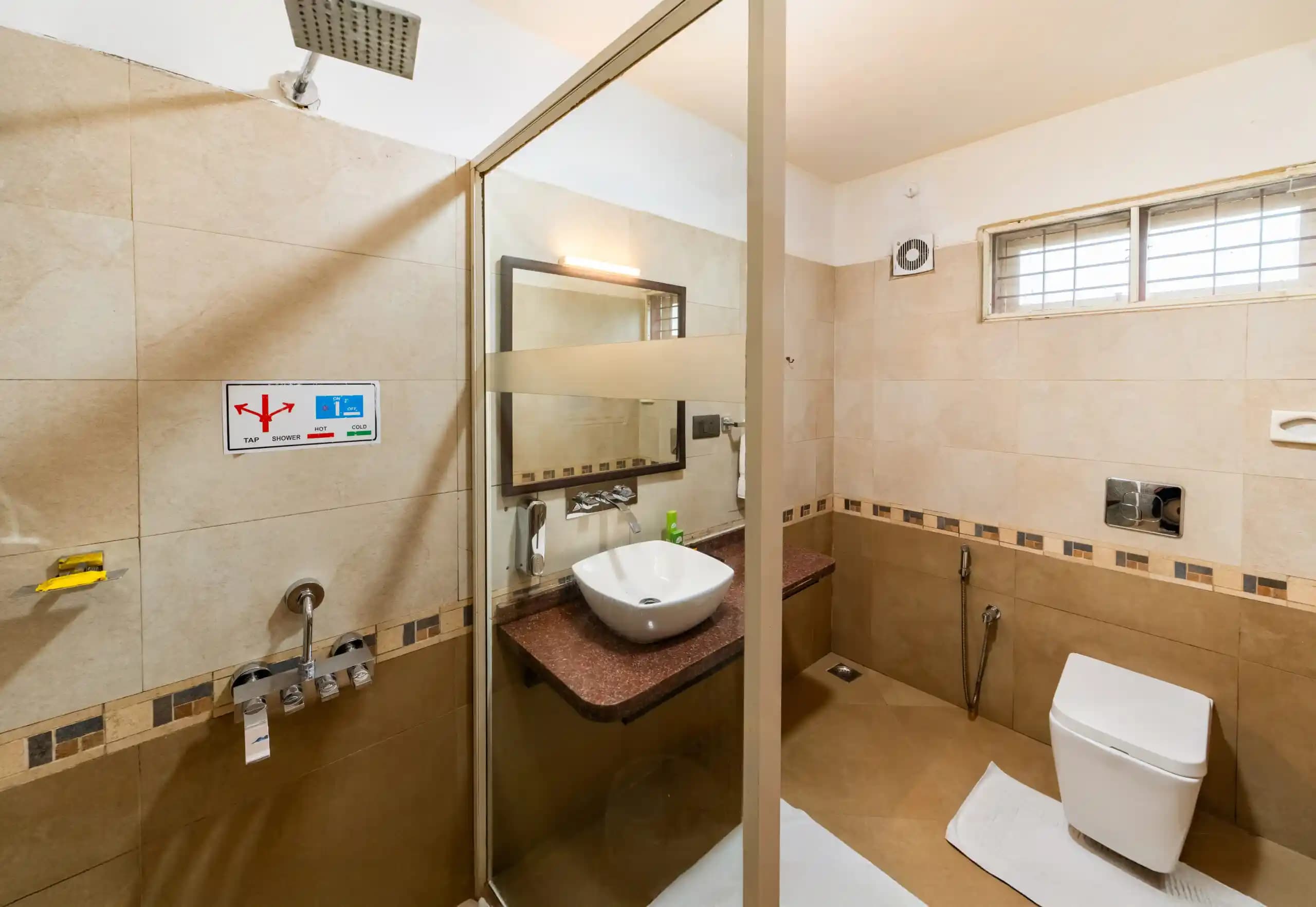 Deluxe 2 Bedroom Villa with Breakfast - Image 1