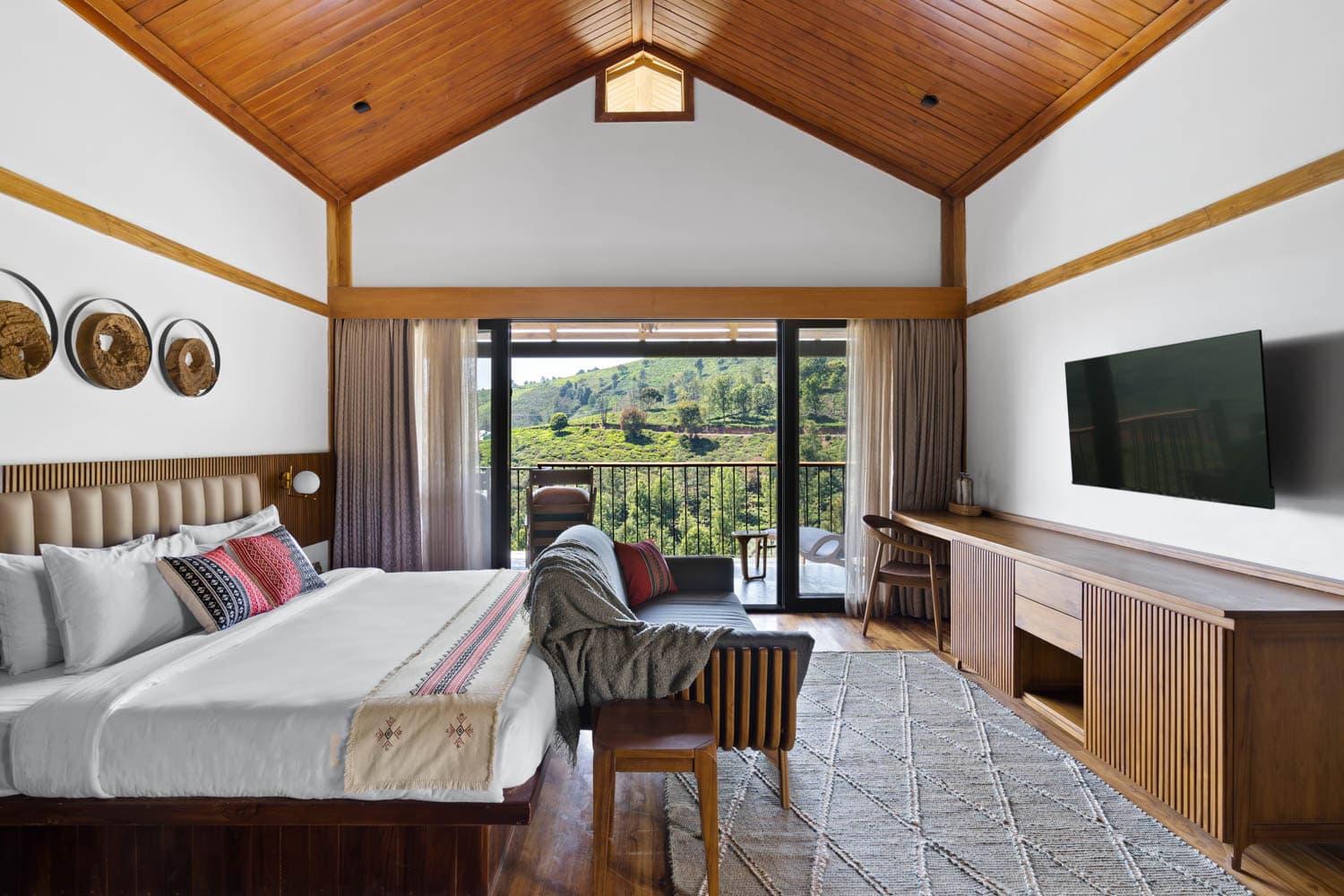 Deluxe Chalet Room with Breakfast - Image 1