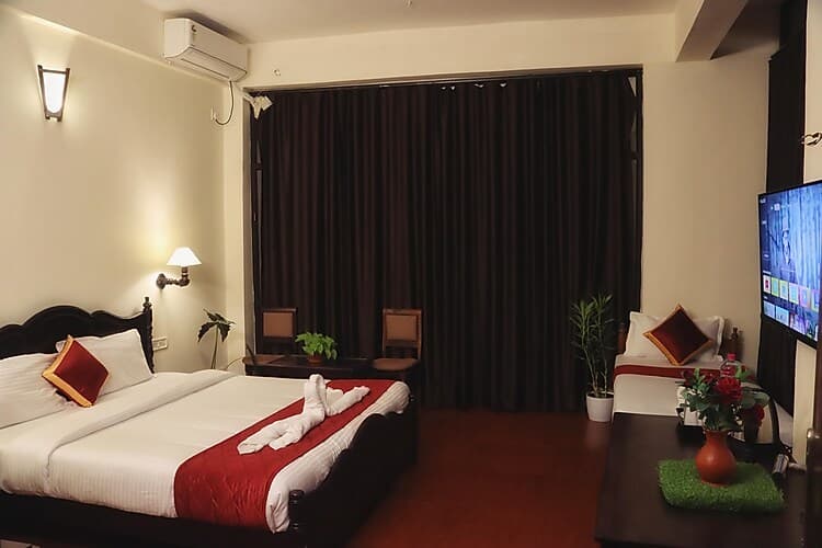 King Suite - Image 1