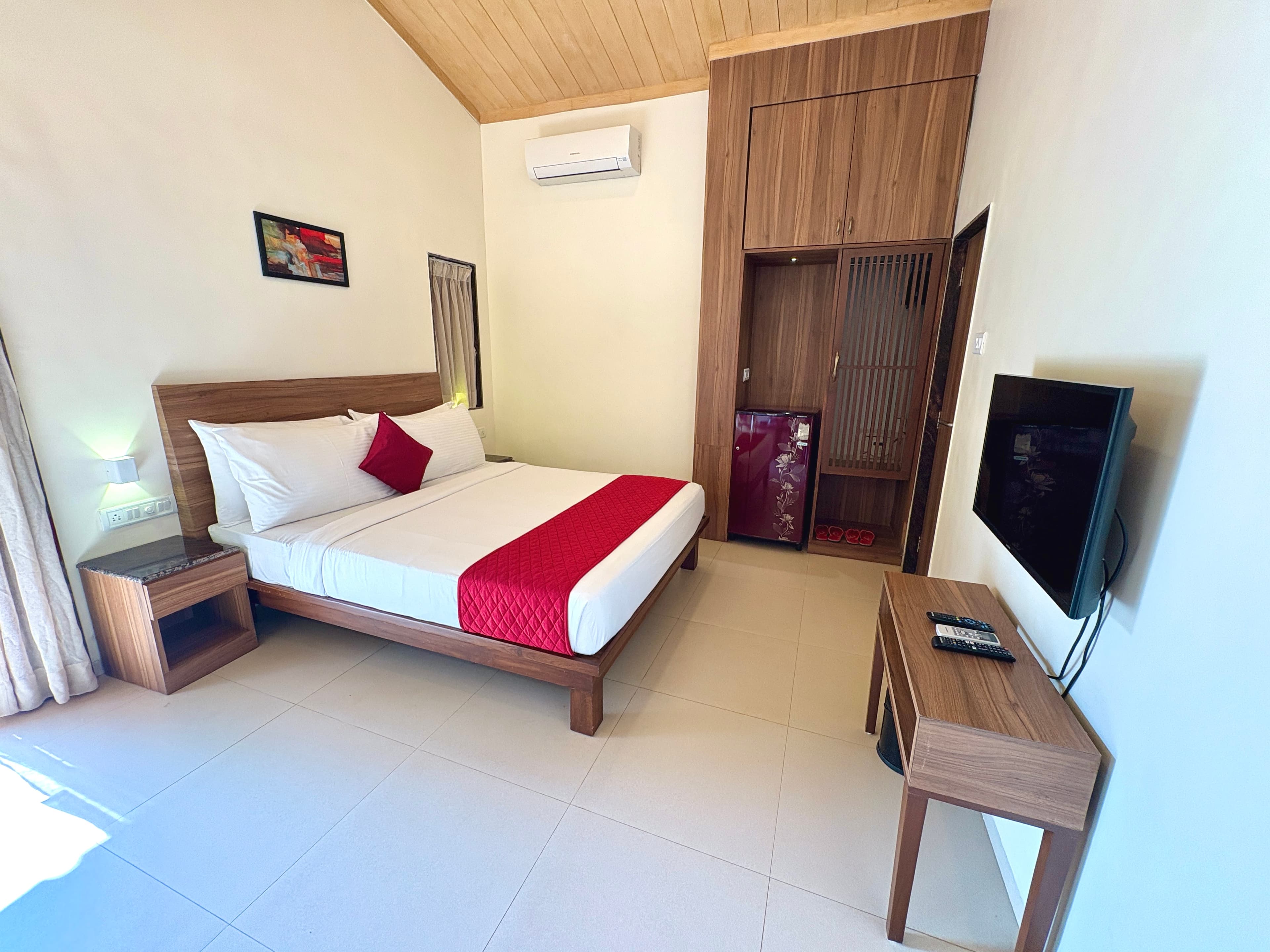 2 Room Apartment with Breakfast - Image 1