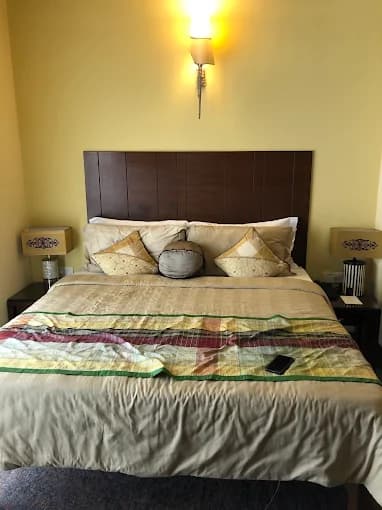 Junior Suite - Image 1