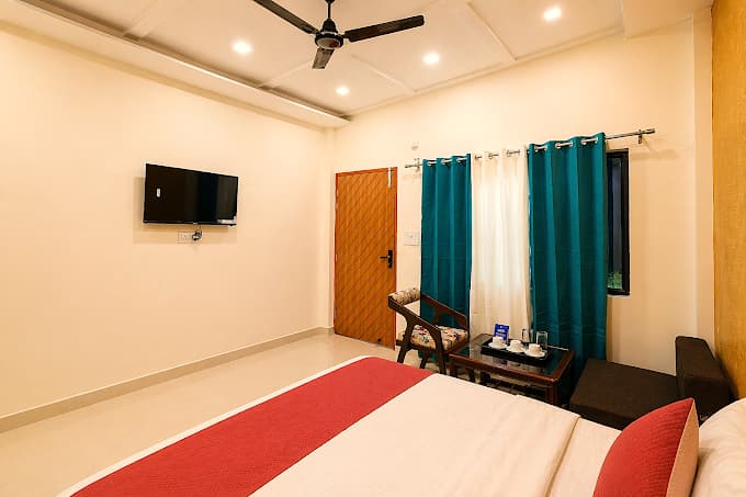 Deluxe Cottage - Image 1
