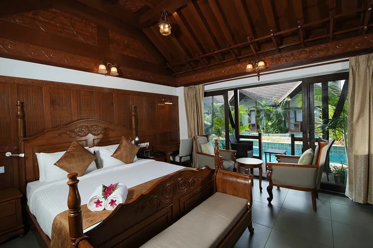 Meandering Pool Room with Breakfast - Image 1