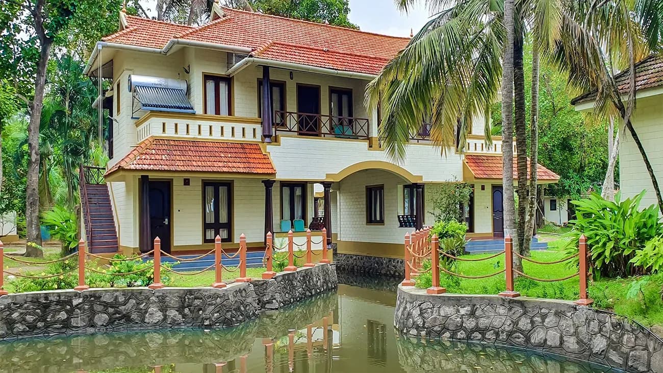 Vembanad Club Select Room with Breakfast - Image 1