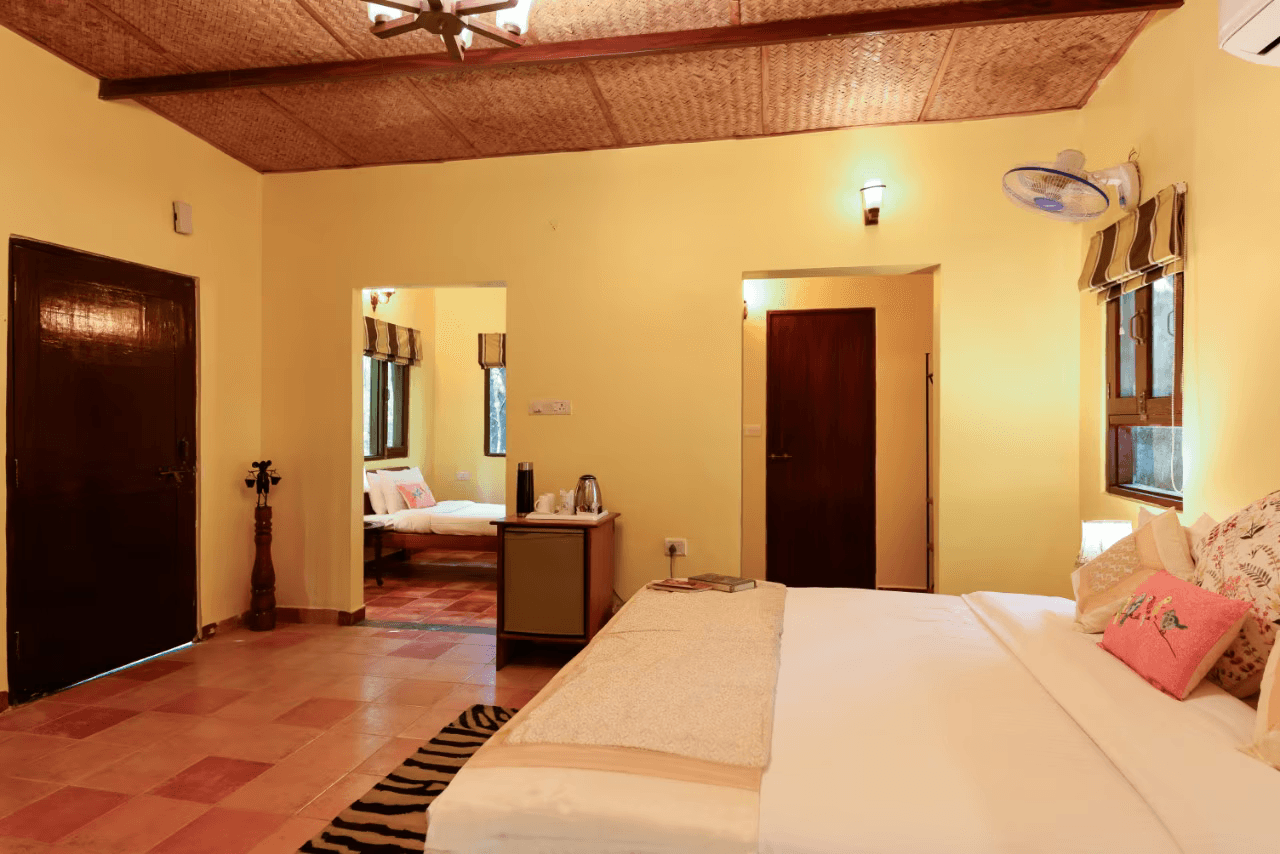 Deluxe Safari Cottage with breakfast - Image 1