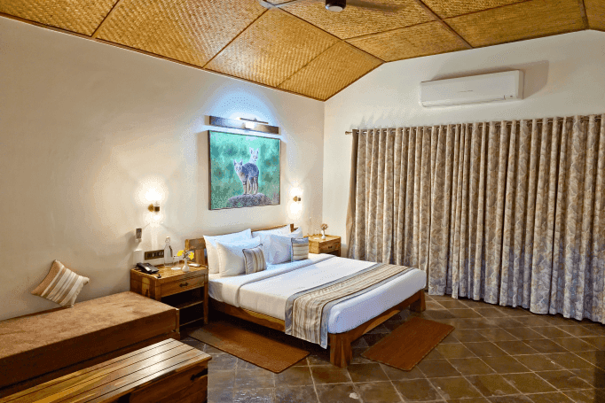 COTTAGE WITH PRIVATE SIT-OUT & LAGOON VIEW - Image 1