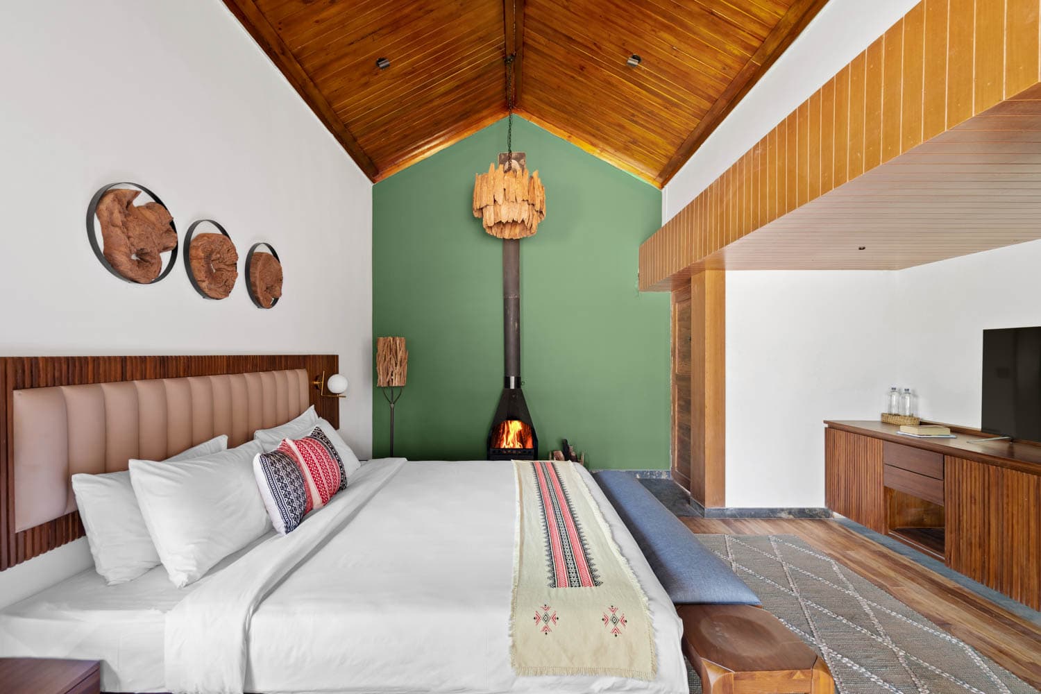 Standard Chalet Room with Breakfast - Image 1