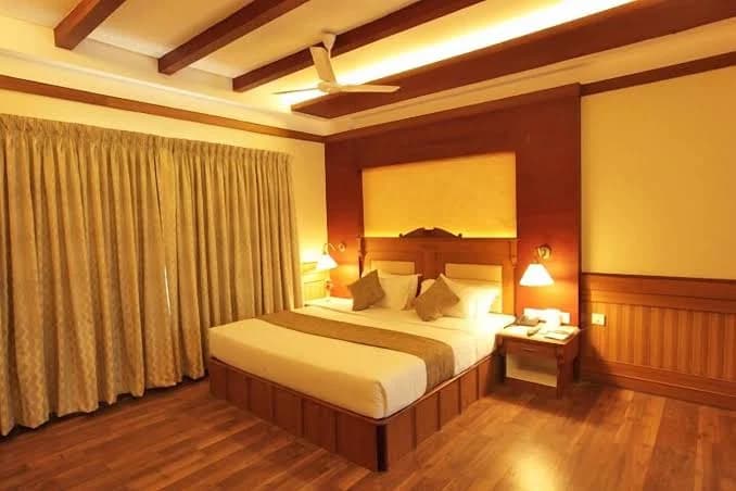 Deluxe Room - Image 1