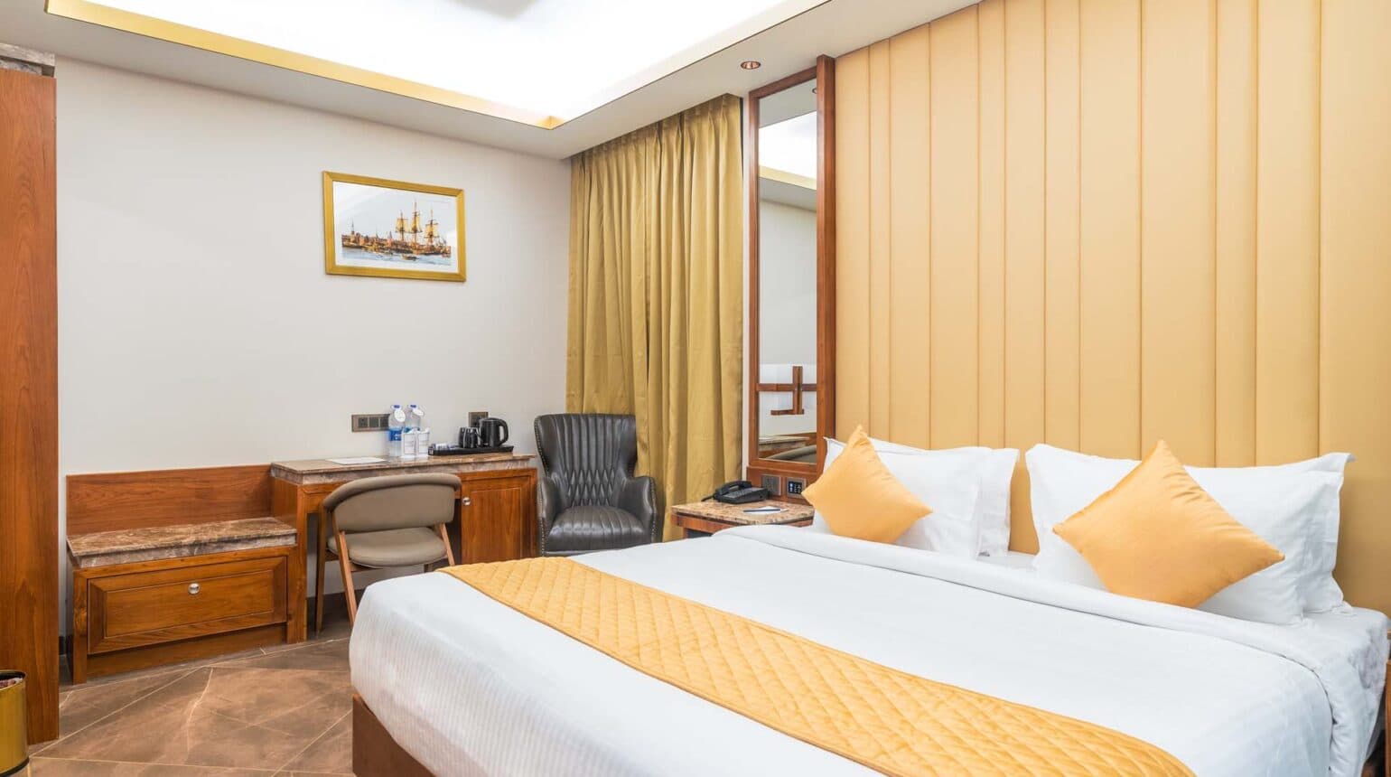 Deluxe Room - Image 1