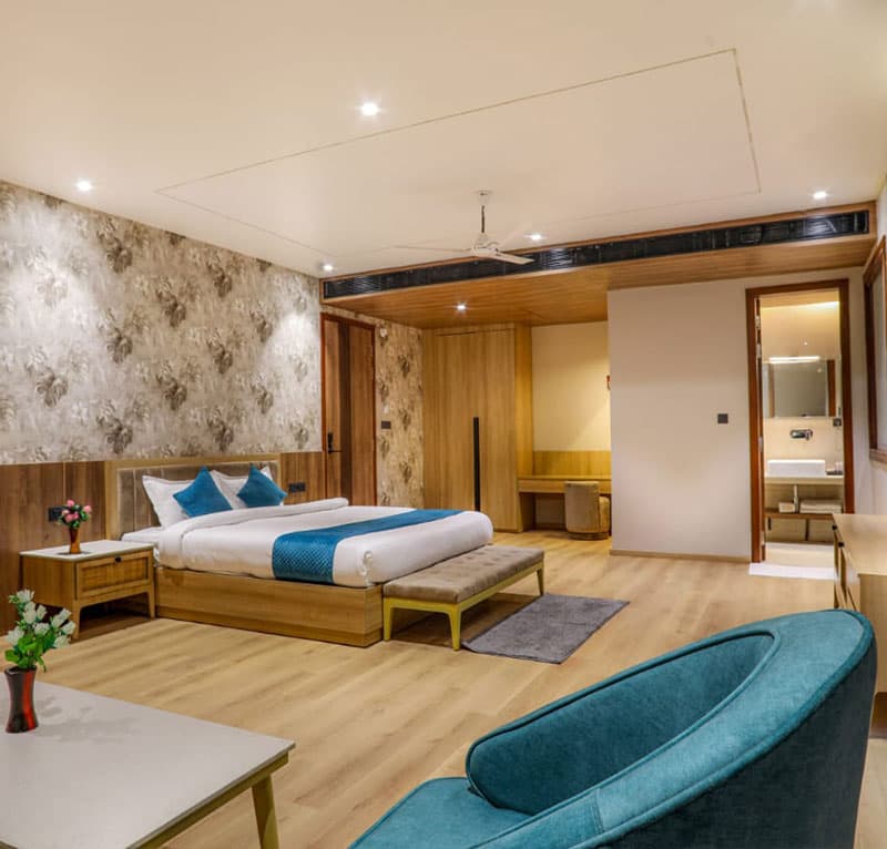 Suit Room With (Jacuzzi) - Image 1