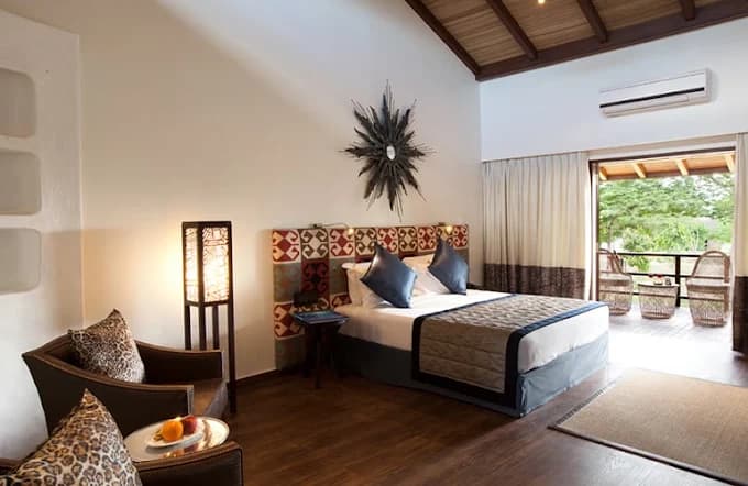 Courtyard Room with Breakfast - Image 1