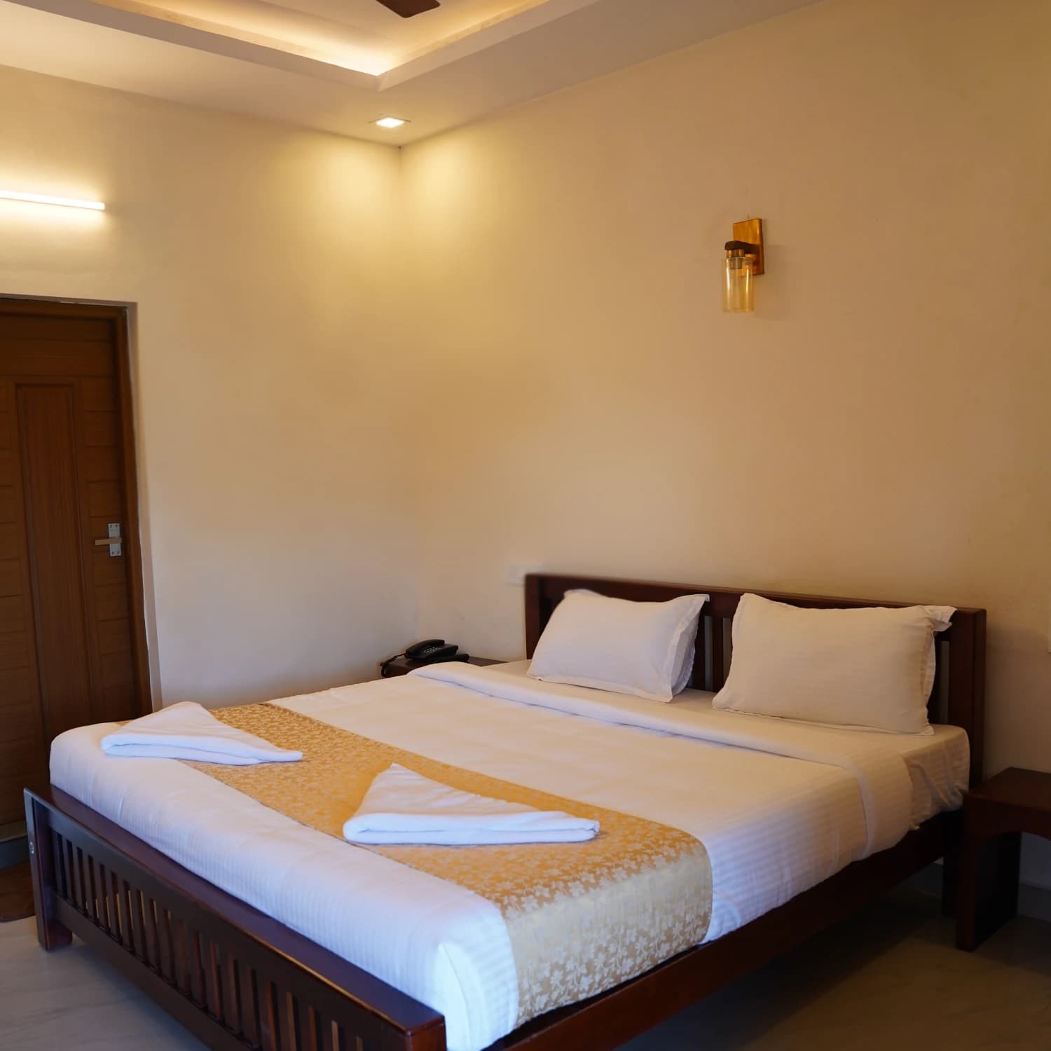 Deluxe Valley View Room with Breakfast - Image 1